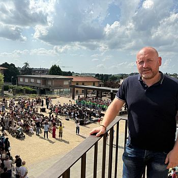 /images/6/5/65-sindaco-david-baroncelli-in-piazza-matteotti---tavarnelle-val-di-pesa.jfif