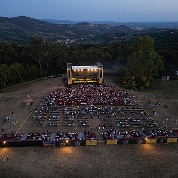 /images/6/8/68-foto-musart-pratolino-drone-4-ok-pic.jpg