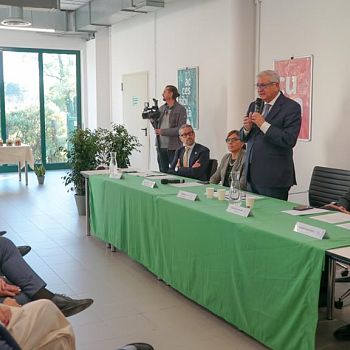 /images/6/9/69-smarthydrogrid-conferenza-stampa-2.jpg