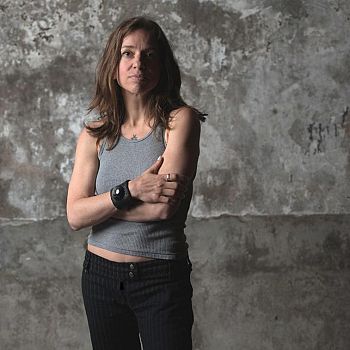 /images/7/2/72-ani-difranco-bycharleswaldorf-3.jpg