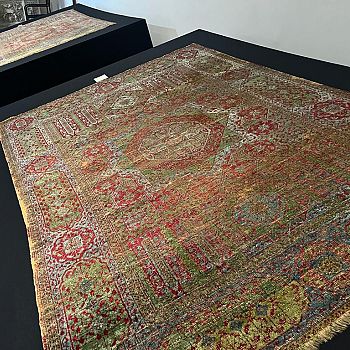 /images/7/4/74-i-due-tappeti-mamelucchi-acquistati-per-la-collezione-islamica-del-museo-nazionale-del-bargello.jpeg