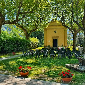 /images/7/5/75-sant-anna-di-stazzema-piazza-della-chiesa.jpeg