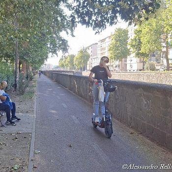 /images/7/6/76-monopattini--bici-elettriche--20-.jpg