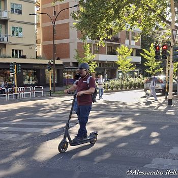 /images/8/0/80-monopattini--bici-elettriche--9-.jpg