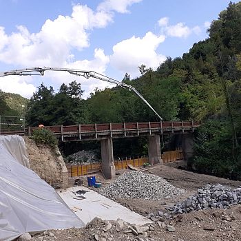 /images/8/1/81-cantiere-per-la-ricostruzione-della-briglia-n--8-sul-torrente-senio-a-palazzuolo-sul-senio1.jpeg