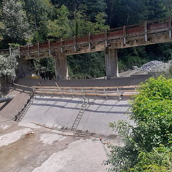 /images/8/5/85-cantiere-per-la-ricostruzione-della-briglia-n--8-sul-torrente-senio-a-palazzuolo-sul-senio2.jpeg