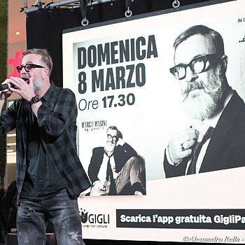 /images/8/6/86-marco-masini-instore-2026--13-.jpg