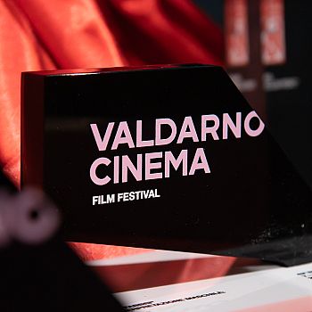/images/8/6/86-valdarnocinema-premi.jpg