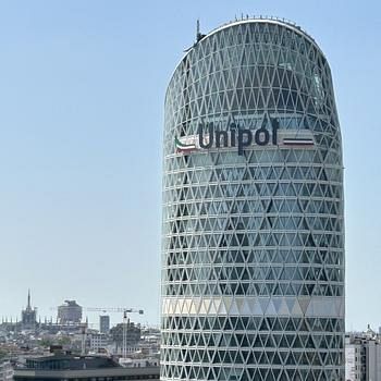 /images/8/7/87-foto-torre-di-giorno.jpg
