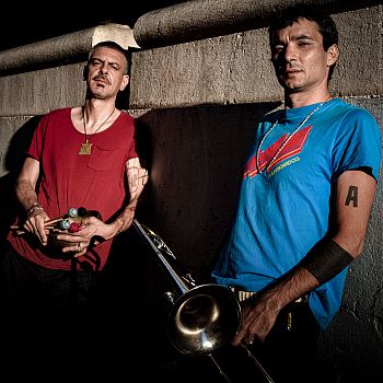 /images/9/0/90-gianluca-petrella-pasquale-mirra-20-0712-0258--©-roberto-cifarelli-.jpg