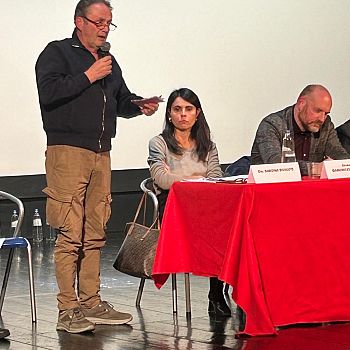 /images/9/2/92-da-sx-filippo-ninci--presidente-consiglio-di-frazione--parlamentare-simona-bonafè-e-sindaco-david-baroncelli.jpeg