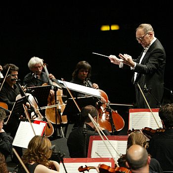 /images/9/3/93-morricone-mandela-2005-ph-marco-mori-6-pic.jpg