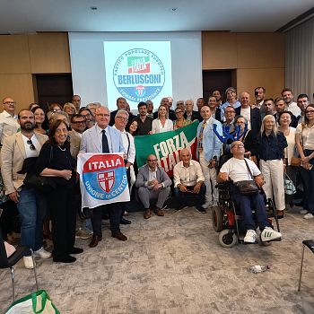 /images/9/6/96-fotocandidati.jpg