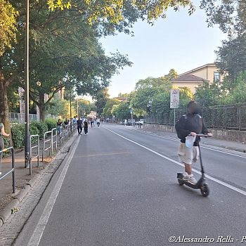 /images/9/8/98-monopattini--bici-elettriche--19-.jpg