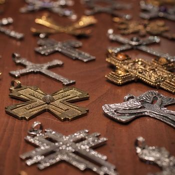 /images/9/9/99-conclave-croci-paolo-penko-foto-di-edoardo-argenio.jpeg