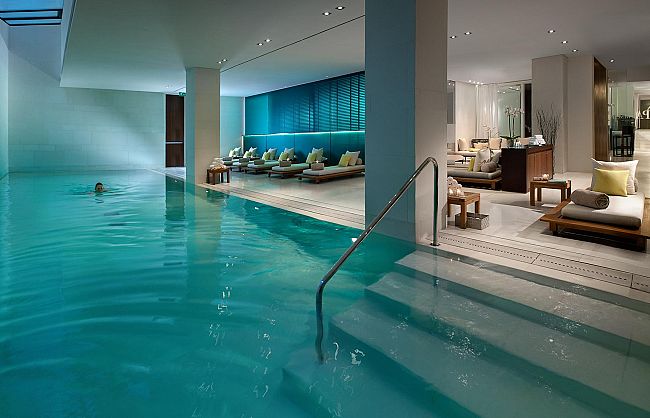 lhotel-piu-glamour-della-versilia-offre-una-remise-en-forme-in-vista-dellestate