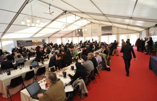 b002181626-annata-2009-del-vino-nobile-di-montepulciano-a-4-stelle