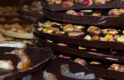 b004011609-pasqua-stabili-prezzi-e-consumi-di-colombe-e-uova-artigianali