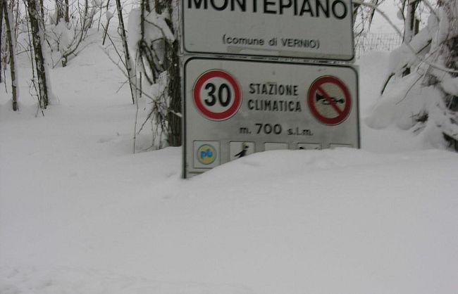 b302251559-neve-strade-percorribili-senza-particolari-problemi