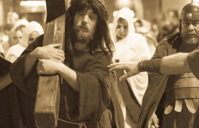 grassina-in-migliaia-alla-rievocazione-della-passione-di-cristo