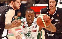 b012170954-montepaschi-batte-il-fenerbahce-e-vola-prima