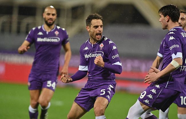 Fiorentina Crotone 2 1 Tre Punti D Oro I Viola Respirano