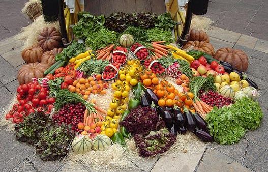 b104082030-mercato-dei-prodotti-a-chilometro-zero