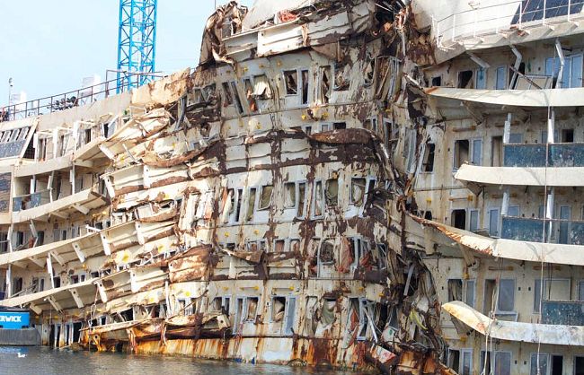 concordia-a-genova-renzi-approva-progetto-costa-crociere