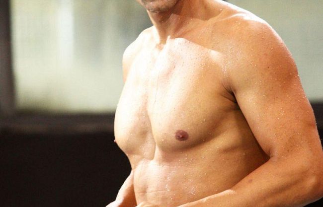 b303081439-gran-gala-alla-capannina-di-franceschi-per-raoul-bova