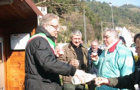 b001251553-il-latte-alla-spina-arriva-a-montignoso