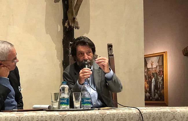 certosa-in-350-per-cacciari-che-legge-dante