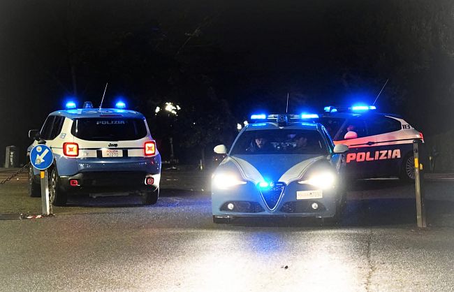 danneggiamenti-e-furti-su-auto-a-firenze-5-denunce-in-una-notte