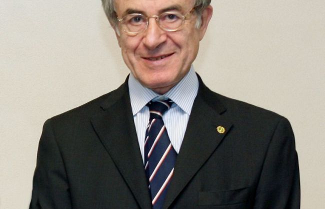 b205142151-economia-oltre-la-crisi-alberto-quadrio-curzio-a-lucca