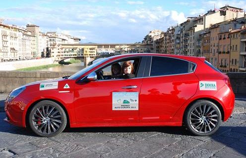 b010220058-viva-l-auto-circa-20mila-presenze-in-citta