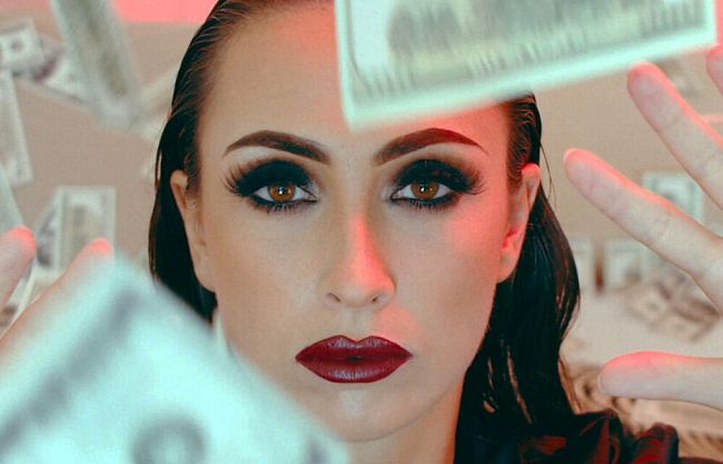 light-on-il-nuovo-singolo-di-lialai