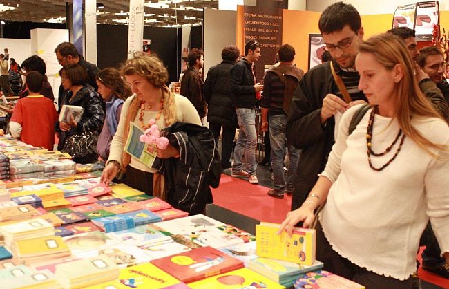 b208241007-a-firenze-parte-il-mercato-del-libro-usato