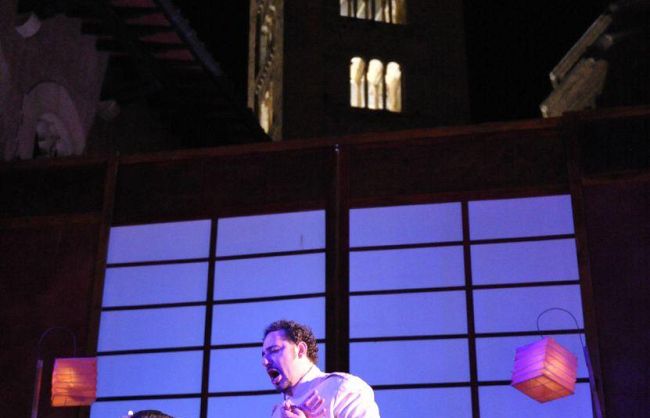 b205091824-lirica-in-piazza-2012