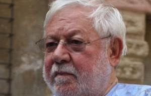 b205151800-notizia-falsa-della-morte-paolo-villaggio-consiglio-comunale-in-confusione