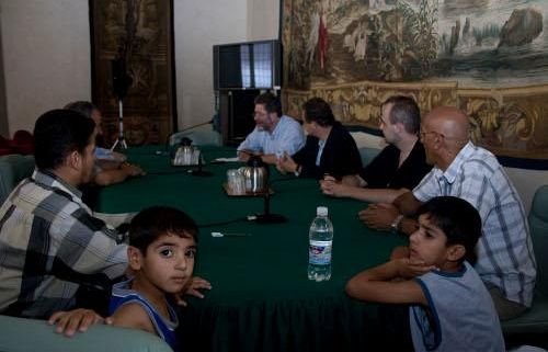 b007192004-da-baghdad-a-firenze-per-non-perdere-la-vista-la-storia-di-due-bimbi-iracheni