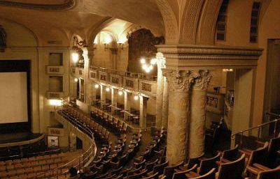 b203101352-buio-in-sala-ecco-john-carter