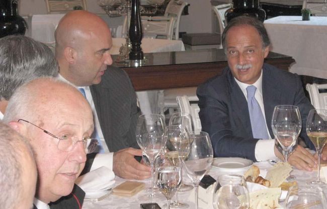 b206150956-fuor-seansons-conviviale-di-saluti-al-prefetto-luigi-varratta