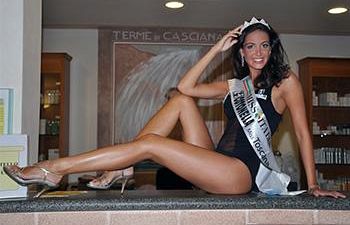 a910302117-partenza-anticipata-per-miss-italia-2010