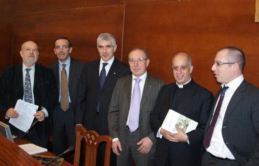 b002152249-cardini-casini-e-fisichella-presentano-l-imperfetto-assoluto