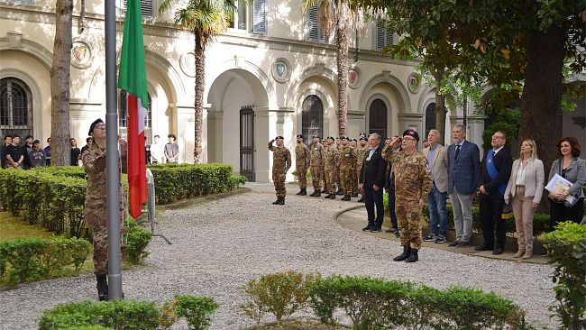 165 anni dell'Esercito Italiano: studenti presso il CME Toscana 