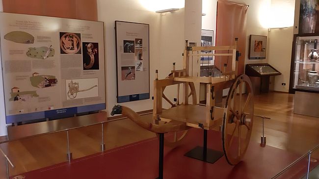 Nuovo allestimento per il carro