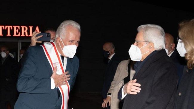 Il Presidente Mattarella a Firenze: applausi ed emozione