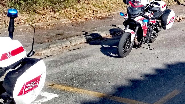 Cascine, tragico scontro stamani: muore centauro di 47 anni