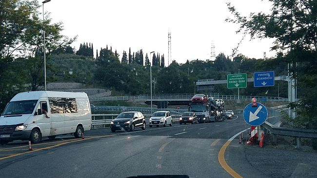 Incidente alla rotatoria delle Romite, chiuso il Bypass del Galluzzo
