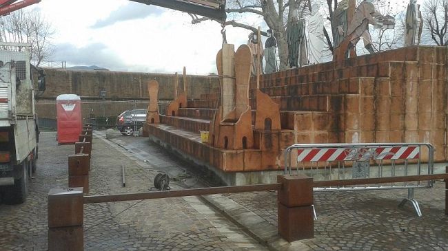 Genio Fiorentino: rimozione e ricomposizione del 'coso'