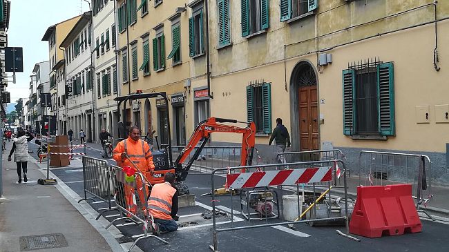 Via Gioberti, si perfora il nuovo asfalto: ma è la riqualificazione tanto attesa